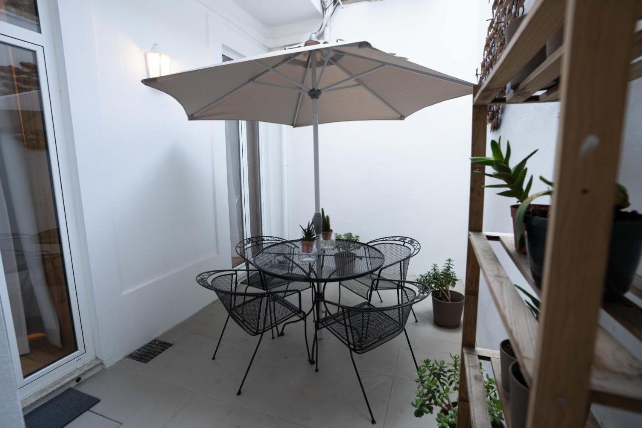 Downtown Porto Relaxed Apartment With Private Yard Εξωτερικό φωτογραφία