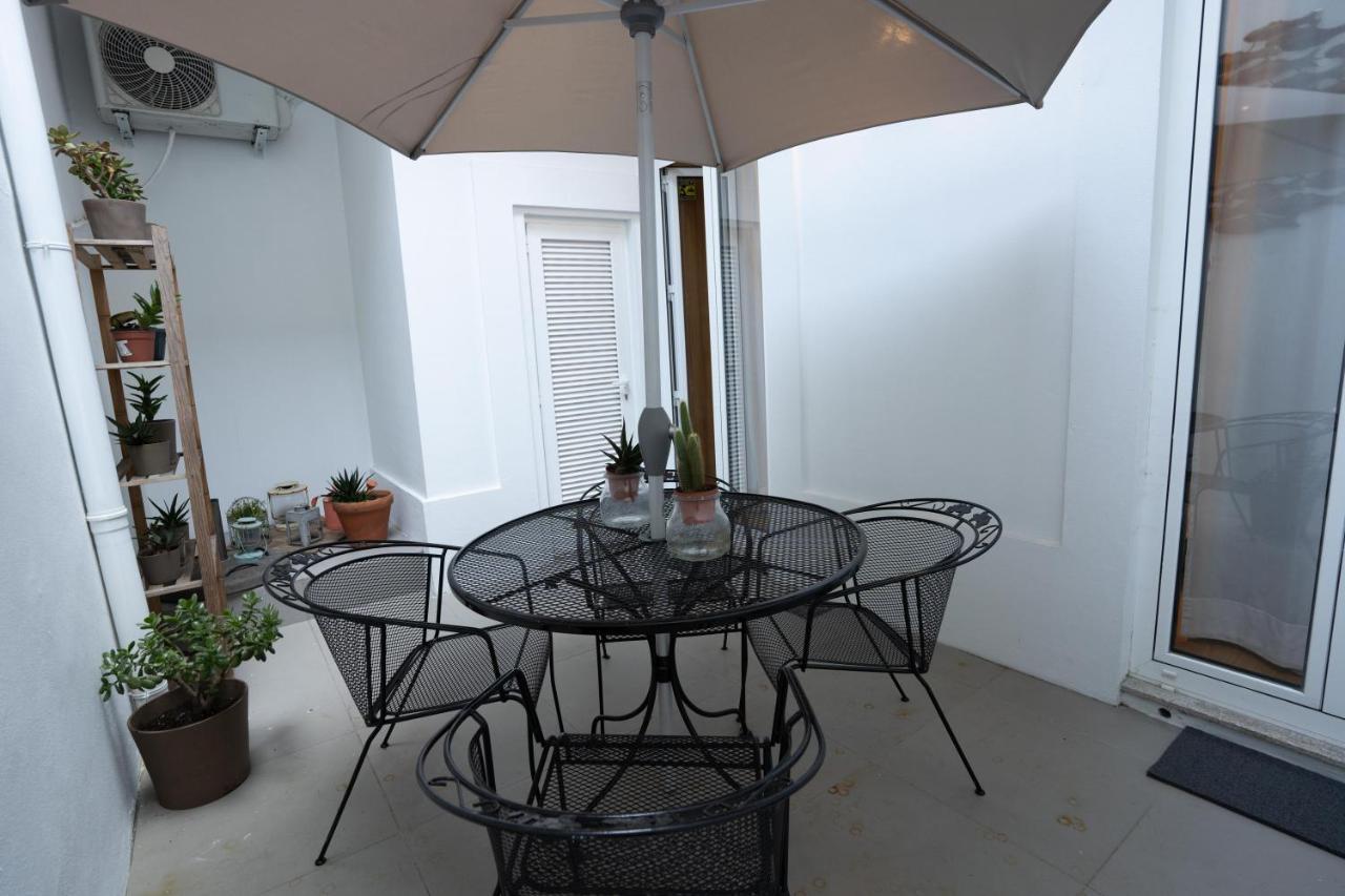 Downtown Porto Relaxed Apartment With Private Yard Εξωτερικό φωτογραφία